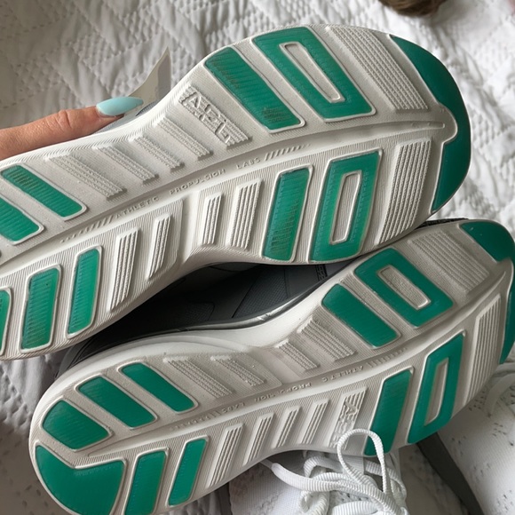 NWOT APL sneakers - Picture 6 of 7